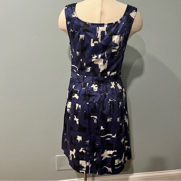 Ann Taylor Loft Cotton Navy & White Abstract Print Sleeveless Dress Size 6 - Picture 4 of 8